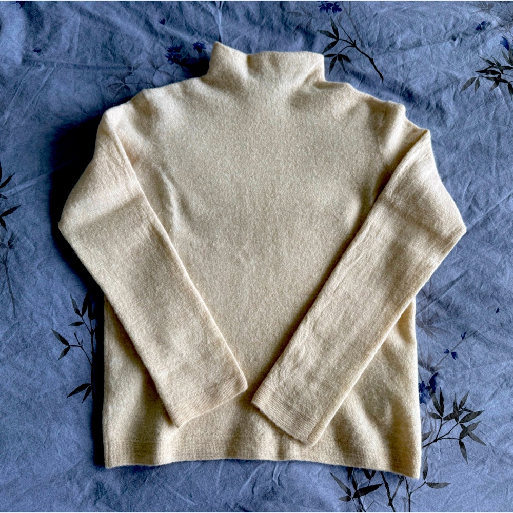 Vince Cashmere Sweater, Size XS